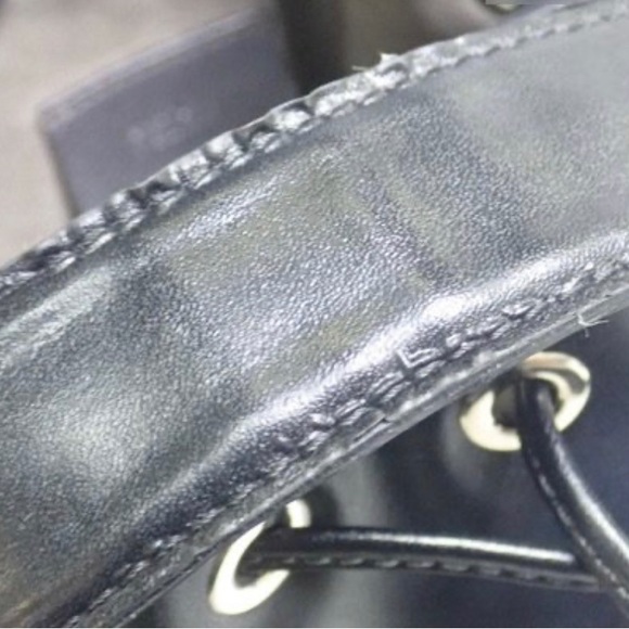 FENDI VITELLO LIBERTY PEARL F IS FENDI MINI MON TRESOR BUCKET BAG BLACK - Picture 7 of 9